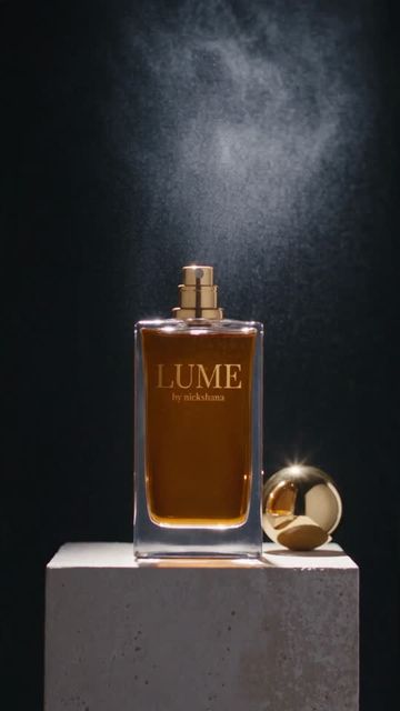 Fragrance ad: Spray