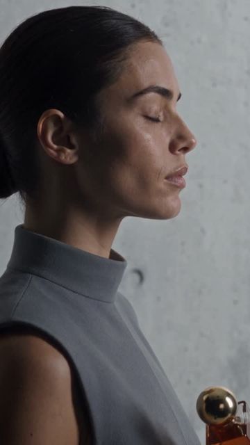 Fragrance ad: Portrait